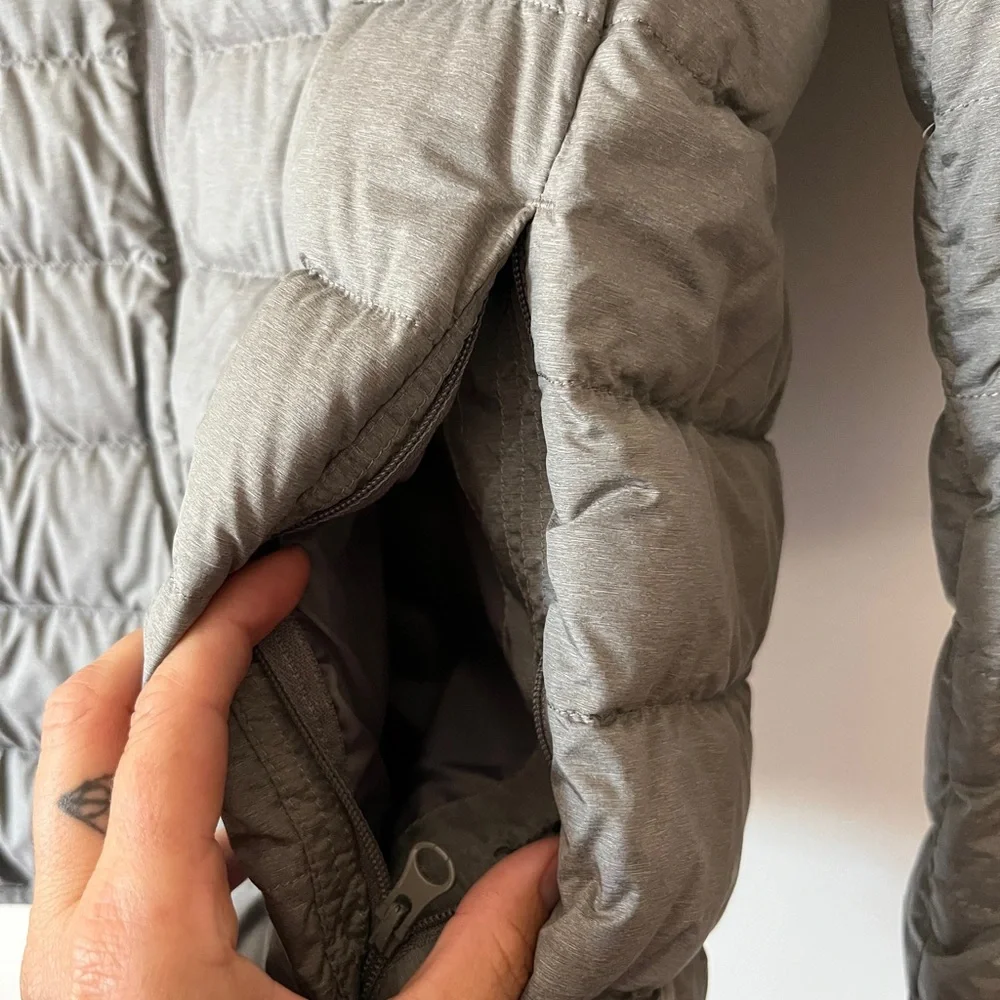 Uniqlo Ultra Light Down Jacket in Silver Gray - Picture 3 of 4